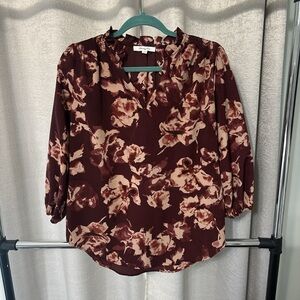 Chic Floral Print Blouse in Maroon